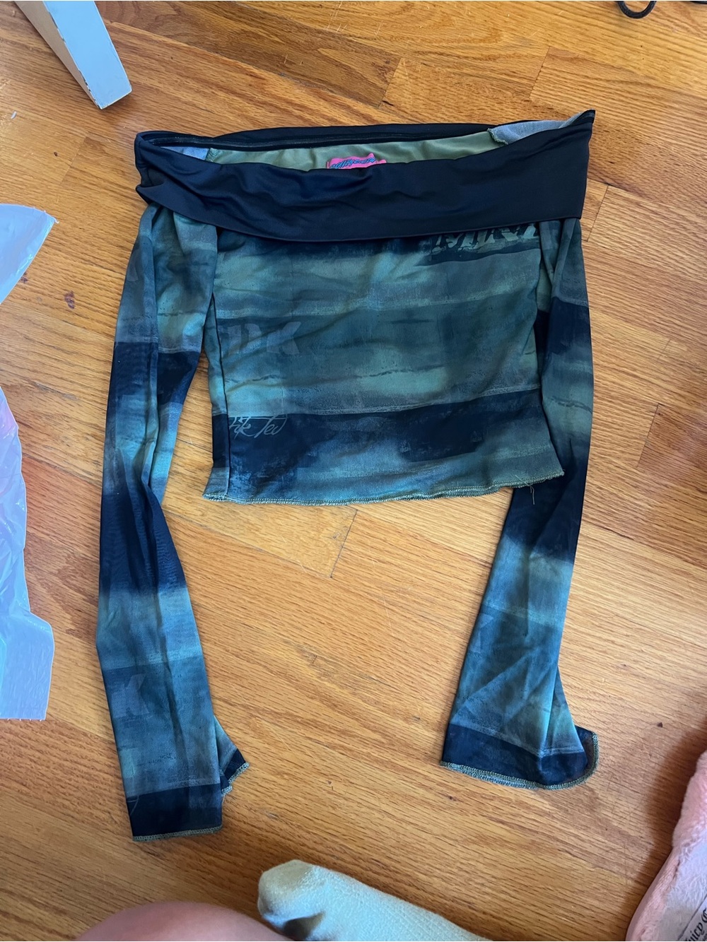 Edikted Olive & Black Fold-Over Waistband Crop Top